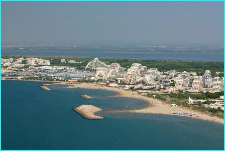 Installations touristiques de la Grande-Motte (France)