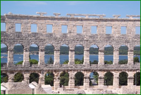 Les arènes de Pela (Croatie)